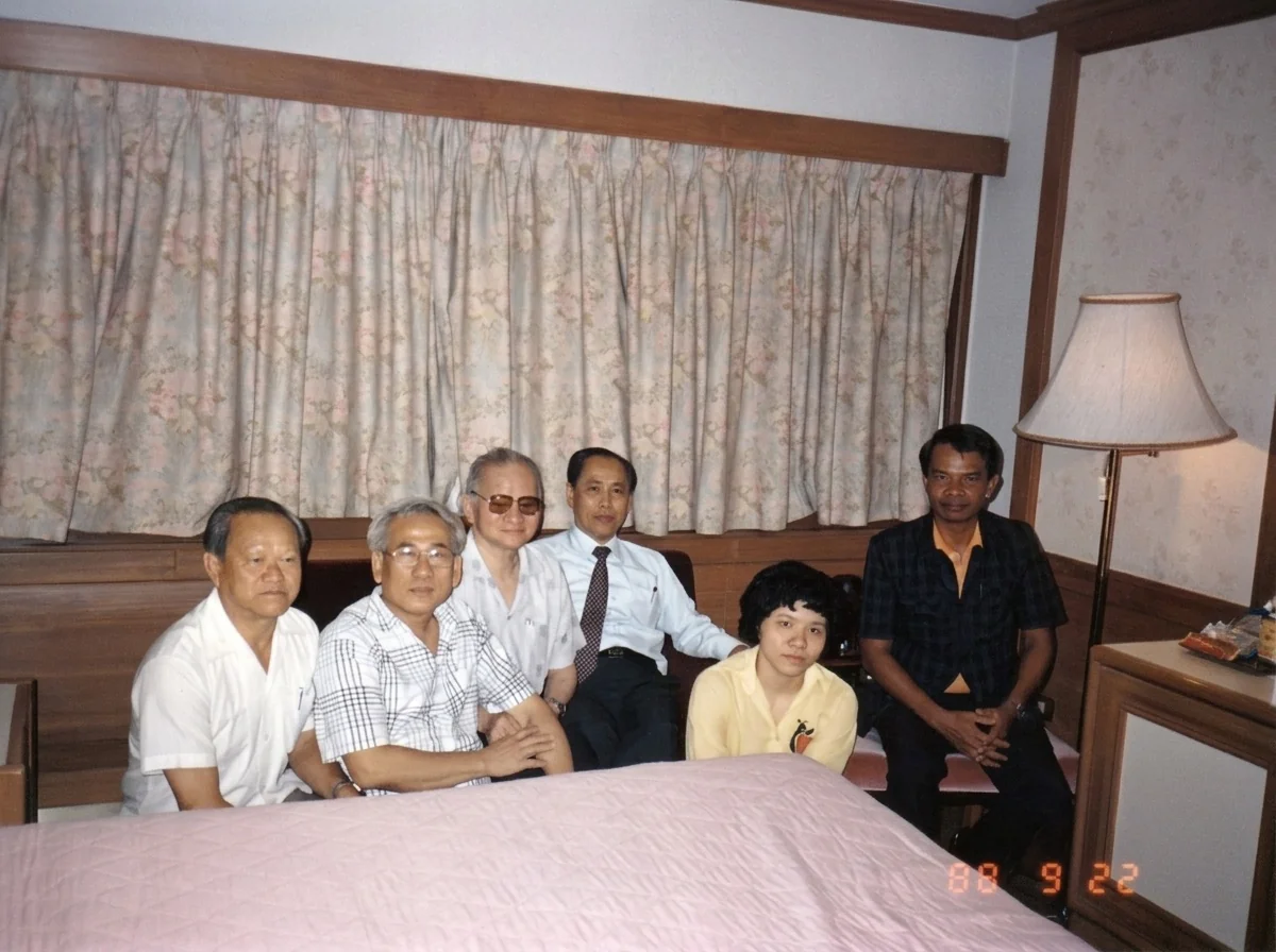 1988年9月7日至10月16日：澳门会议与筹备三方和谈历史组照