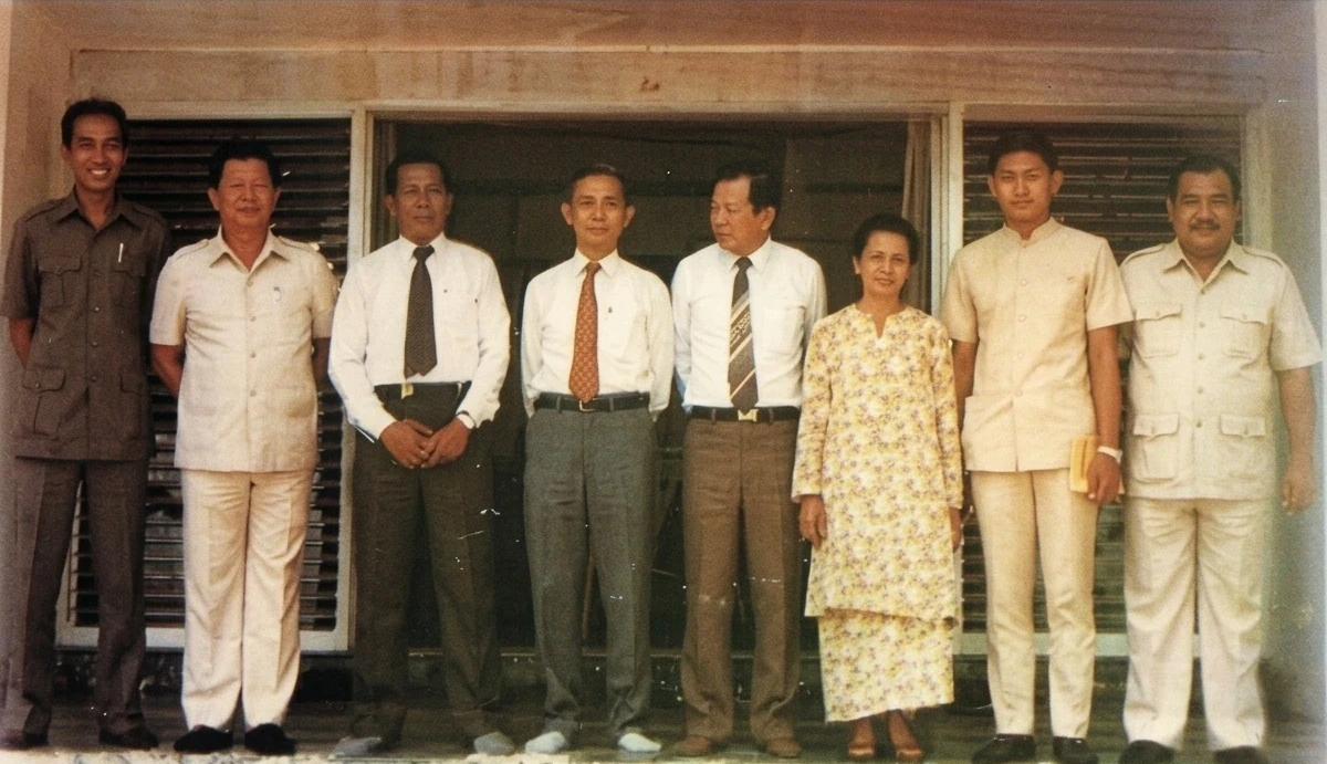 1988年5月至10月：马共与马方在合艾及槟城举行三轮初级会谈